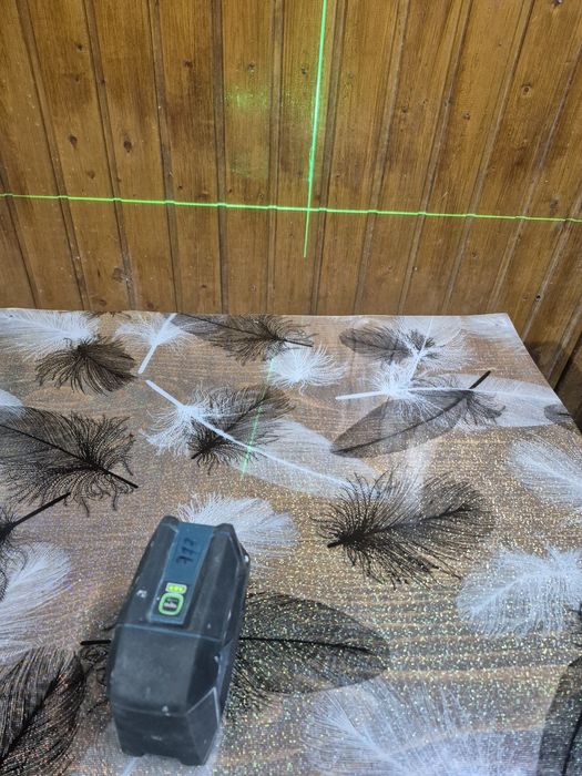 Nivela laser cu lini verzi  Bosch GLL 2 15 G