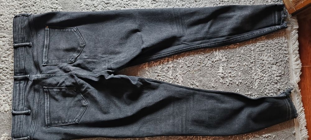 Blugi River Island skinny, măr. 44