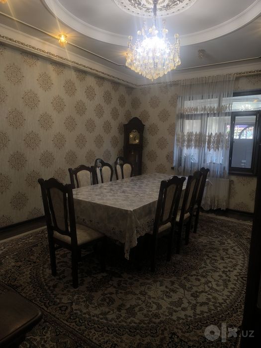 Срочно уй сотилади...