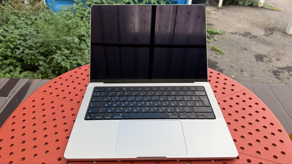 Macbook pro m1 на чипе м1 pro