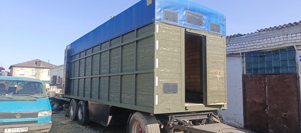 Будка прицепа 8.3 метровая, без рамы