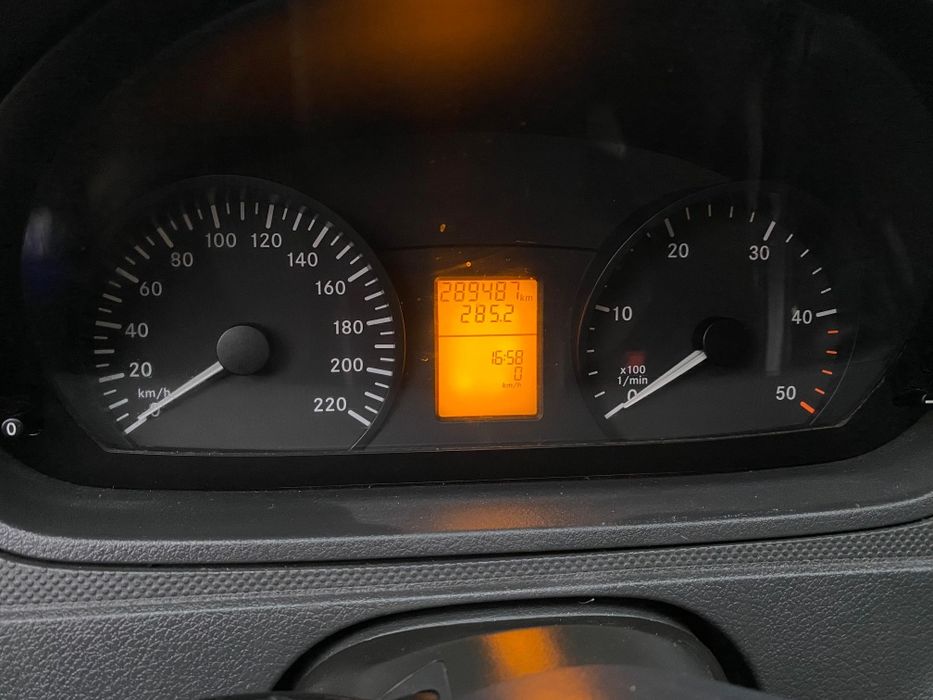 Mercedes Benz Vito