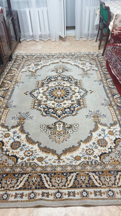 Ковры шерстяные.