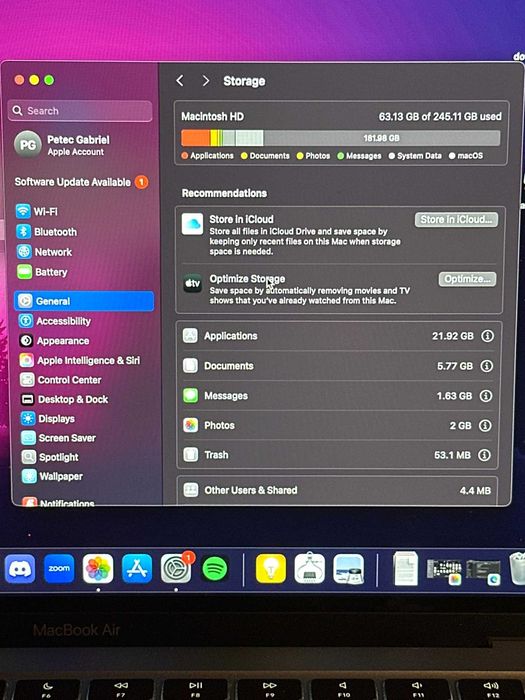 MacBook Air M1 – 8GB RAM / 256GB SSD | Stare impecabilă