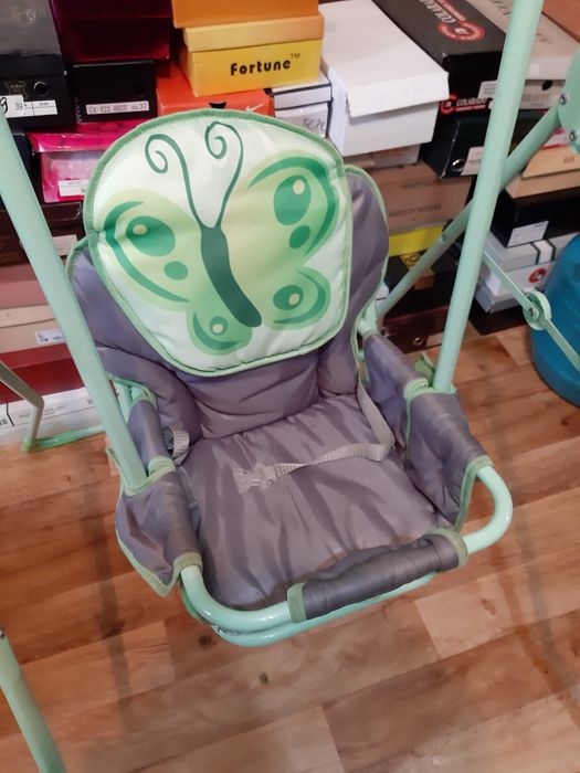 качеля детский очень удобный