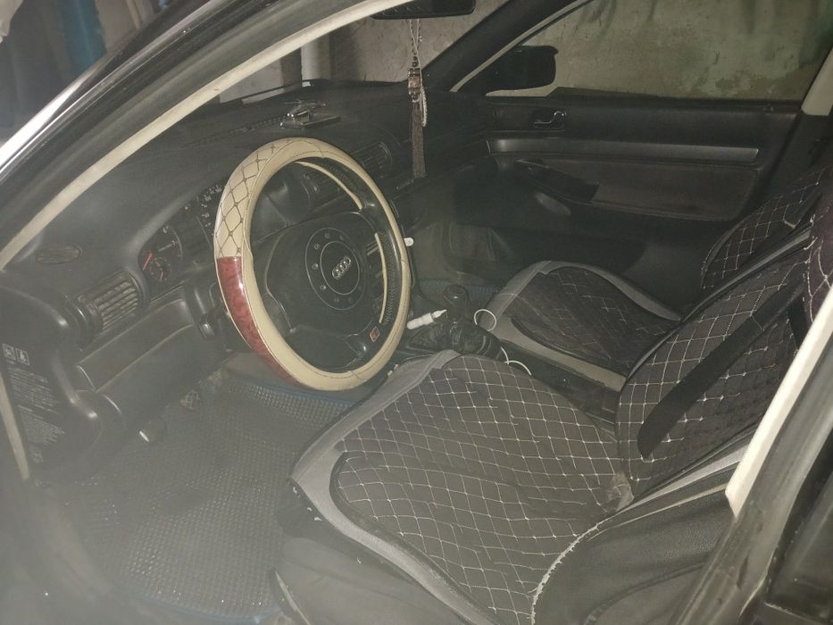 Продам ауди а4 1.8т