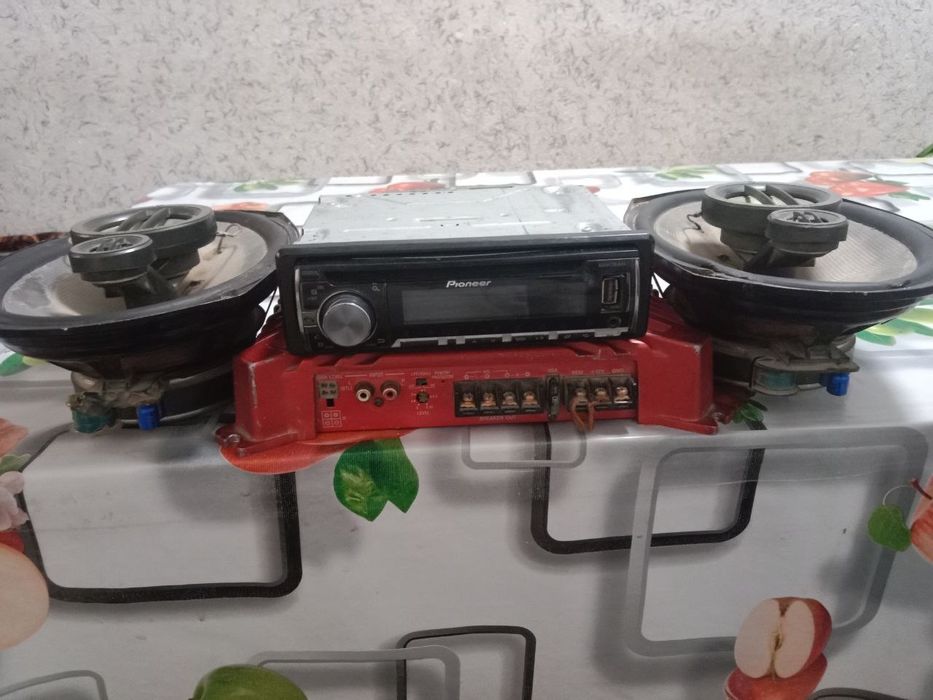 Kalonka kenwod orginal pianer magnitafon orginal usilitel orginal