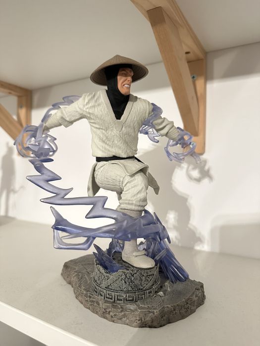 Statueta Raiden - Mortal Kombat (25 cm)