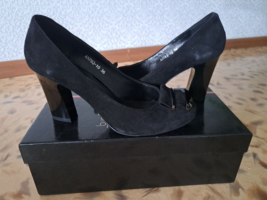 Продам туфли, босоножки