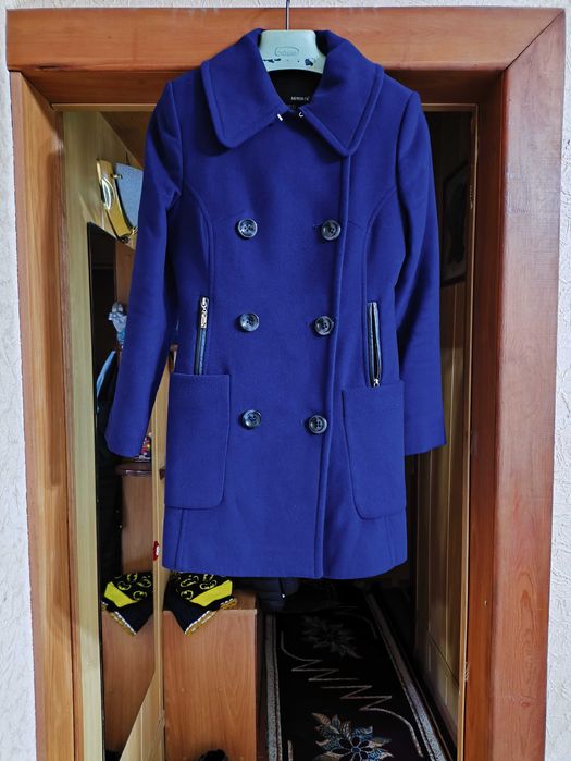 Турецкое женское пальто в идеальном состоянии