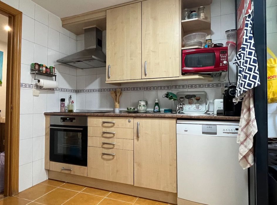 Тристаен апартамент под наем Надежа 1 550 ЕВРО