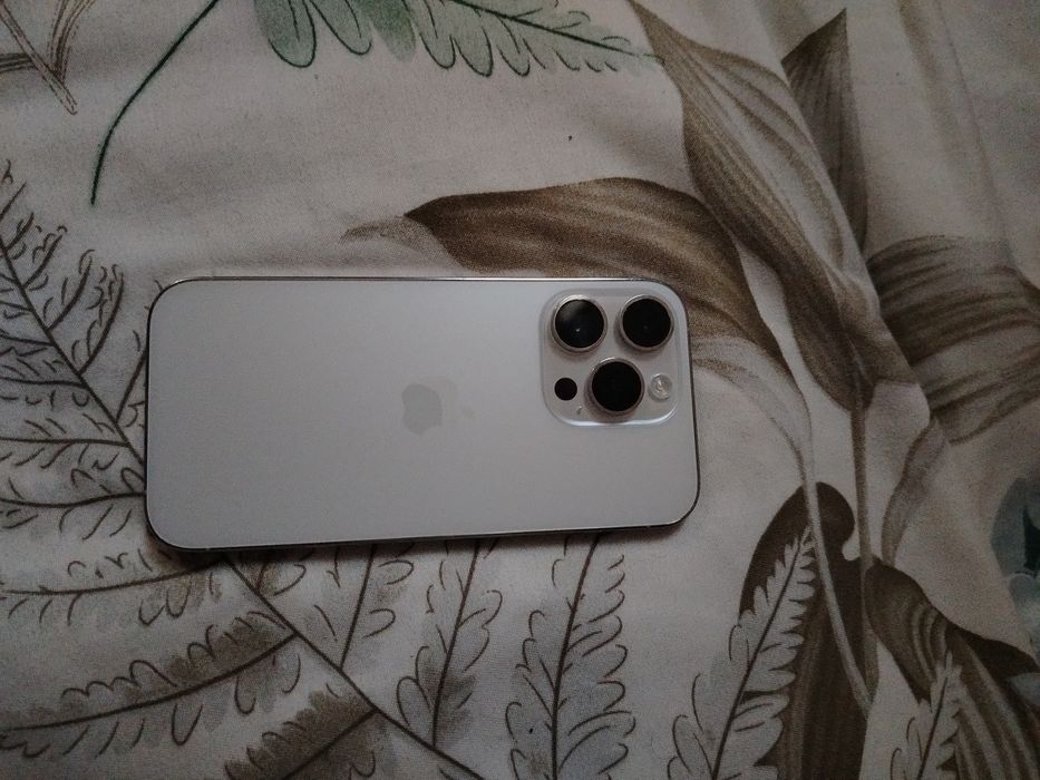 iPhone 14 pro в идеальном состоянии