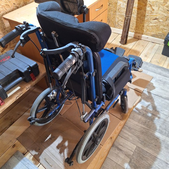 Коляска инвалидная