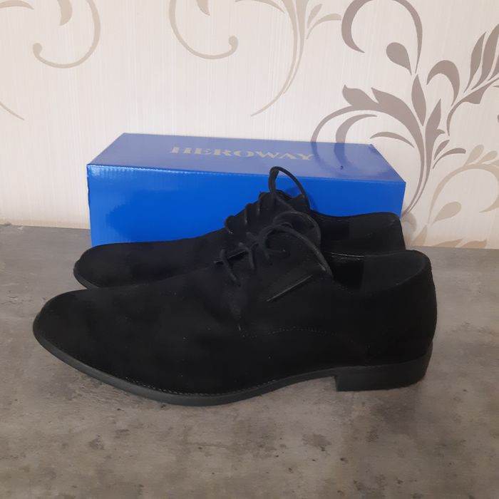 Vand pantofi marimea 42