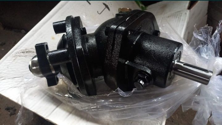 Продам редуктор угловой