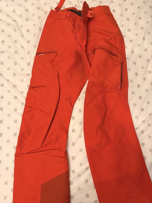 Продавам комплект Arc'teryx за ски – яке и панталон, Gore-Tex Pro
