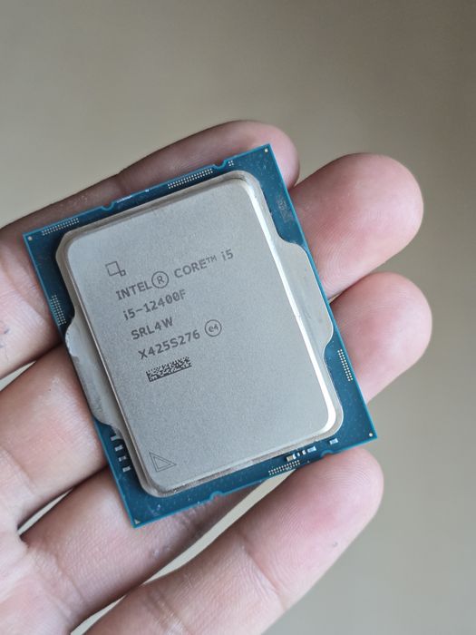 Intel core i5 12400f в отличном состоянии
