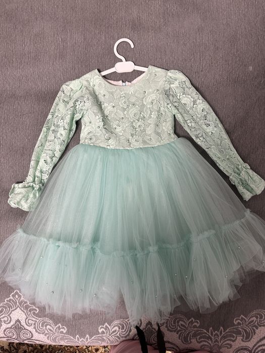 Продам детское платье