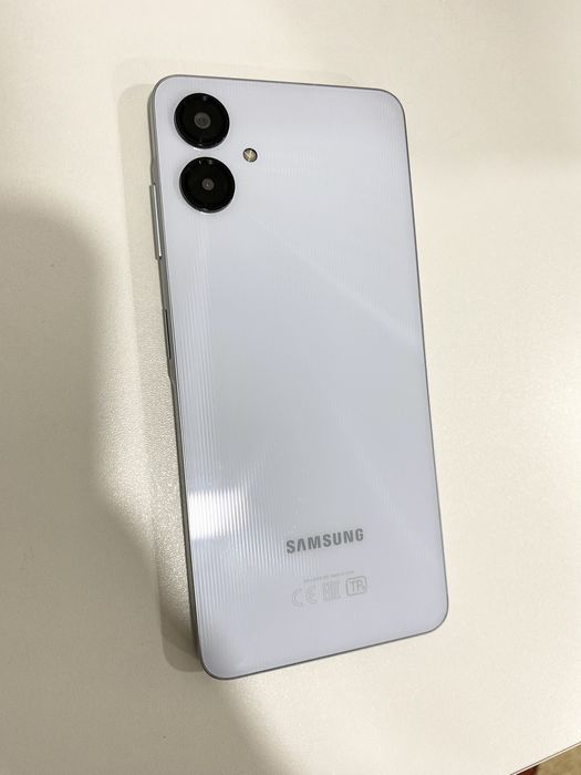 Продаётся телефон