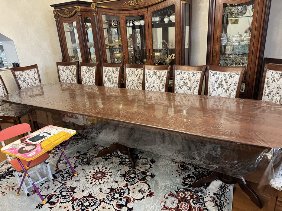 Стол 5 метров со стульями