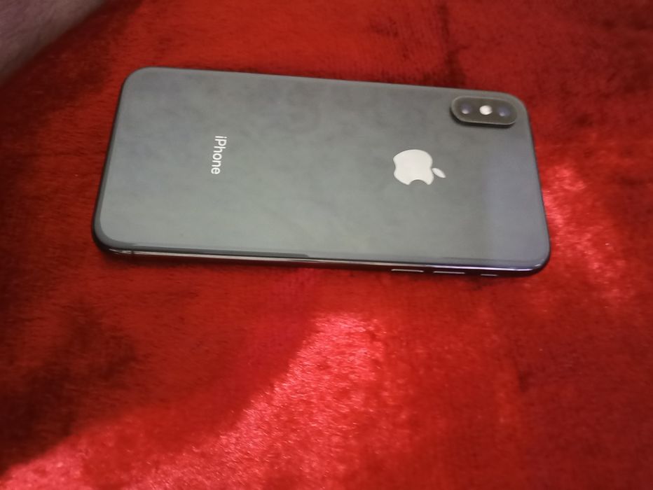 iPhone X 64 в идеальном состоянии все родные