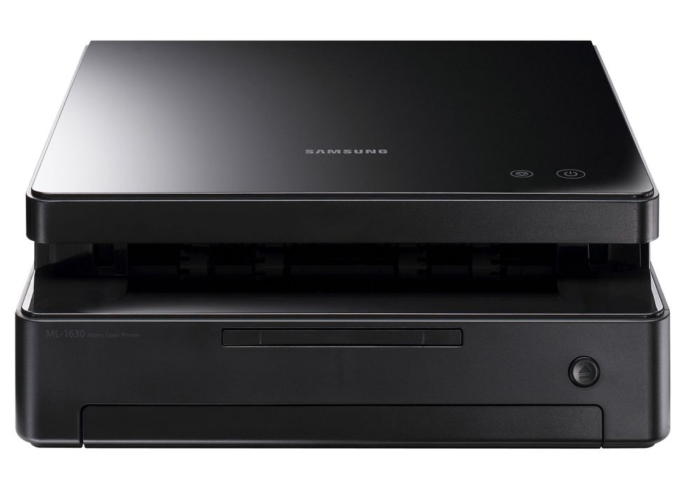 Принтер Samsung ml 16-30 чисто печатает  хорошо работает все