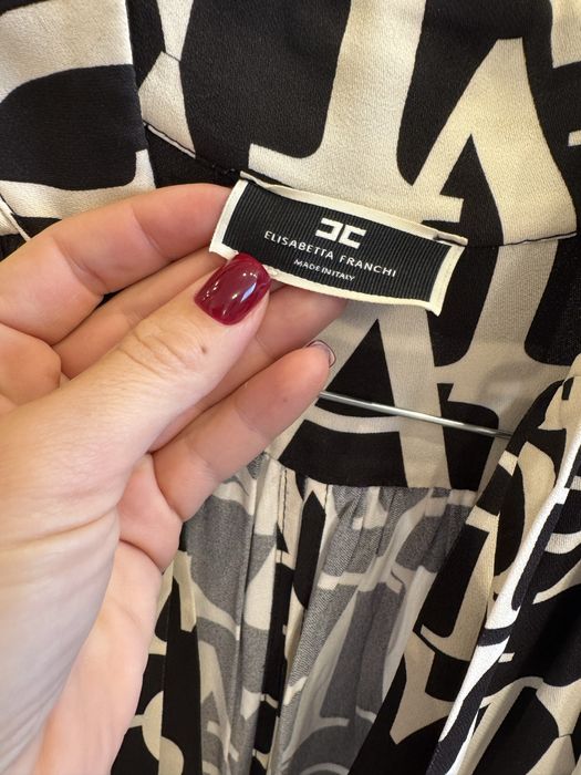 Рокля Elisabetta Franchi