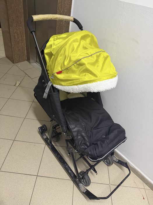 Продам санки коляску