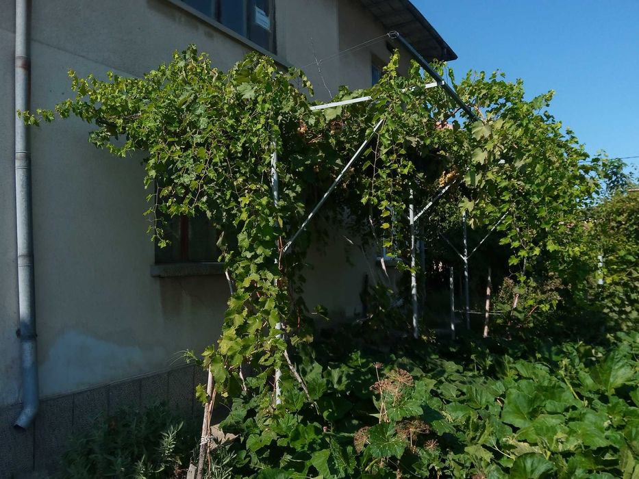 Къща.2-ри етаж в Град Генерал Тошево.