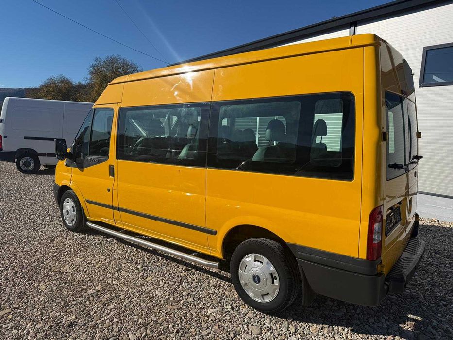 Ford Transit 9 locuri clima 2012