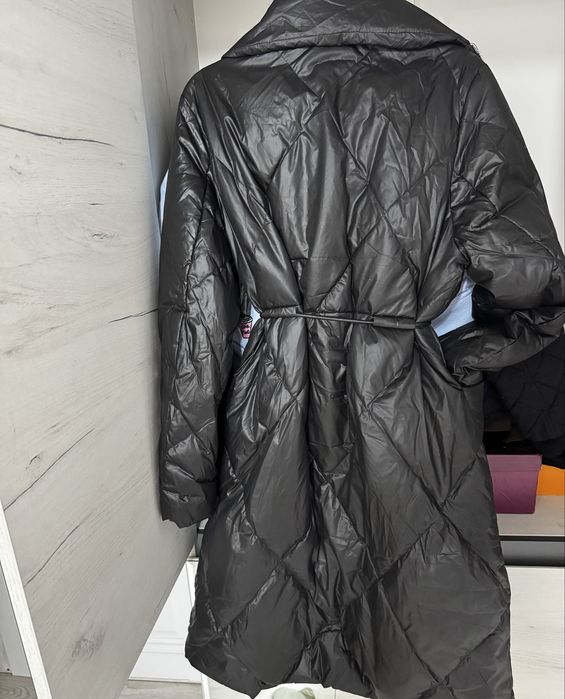 Стеганный пуховик демисезон