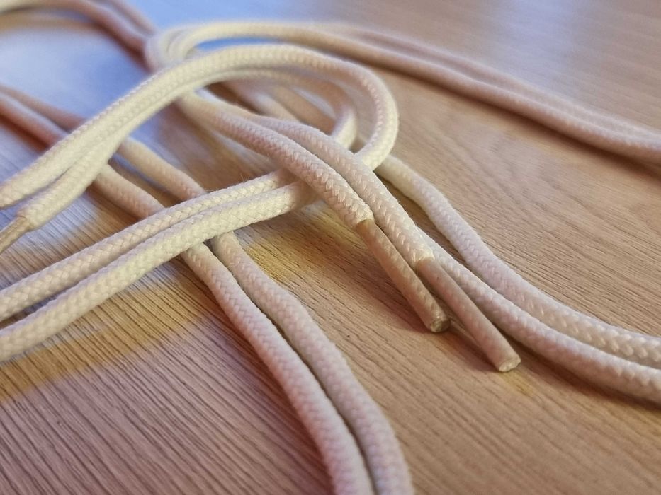 Sireturi albe unisex - bombate (nu tesite) de 120cm