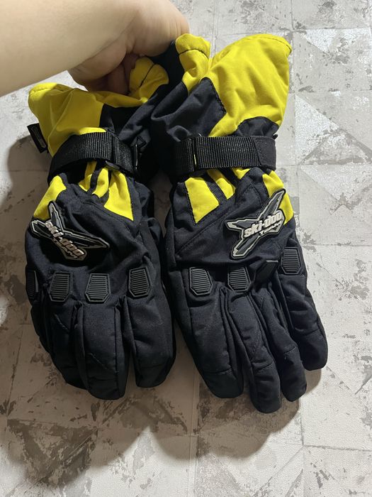Продам перчатки ski doo