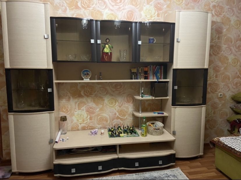 Продам стенку в отличном состоянии