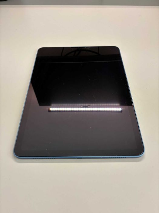 Ipad Air m1 WIFI 2022 albastru 64gb + Apple Pen 2nd gen