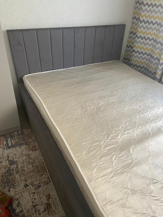 Продам двухспальную кровать