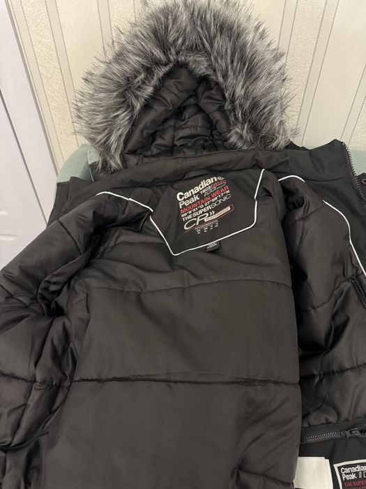 Зимно яке с подплата и качулка