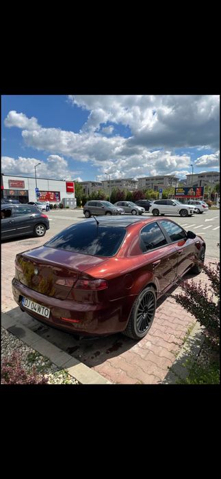 Vând Alfa Romeo 159