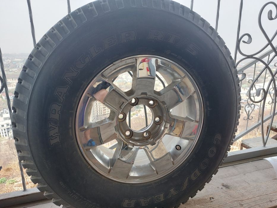 Новая шина Goodyear Wrangler RT/S с диском