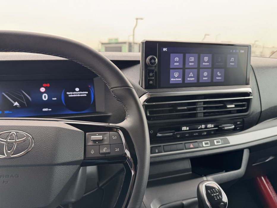 TOYOTA Proace V  2025