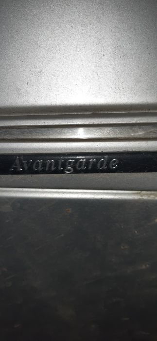 Продавам Е-класа 220cdi
