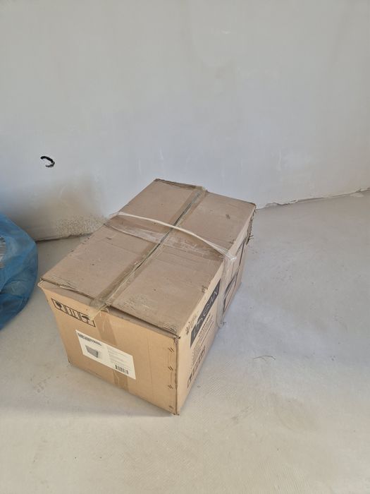 Продам новый унитаз Rimless