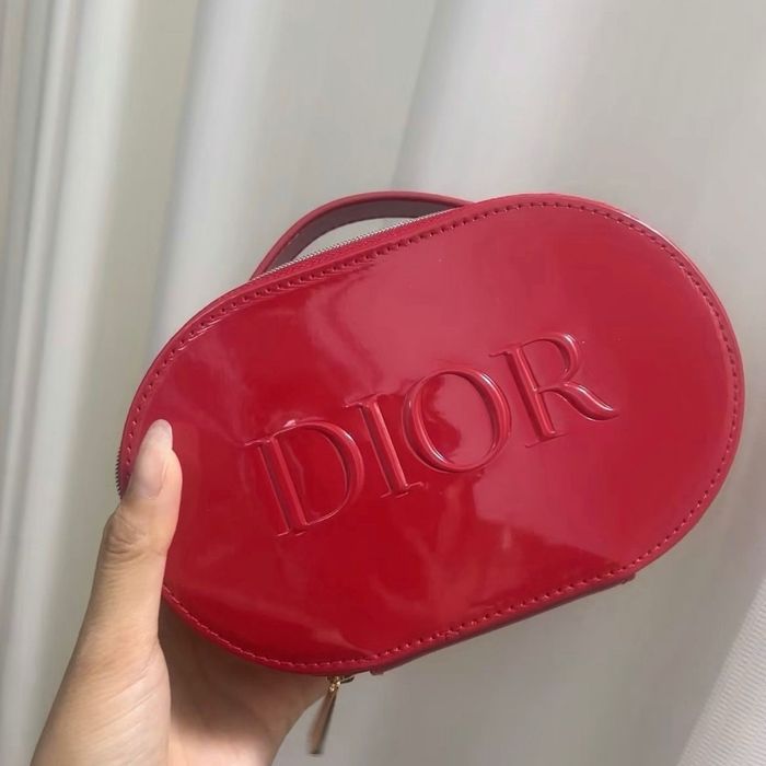 В наличии! Косметички