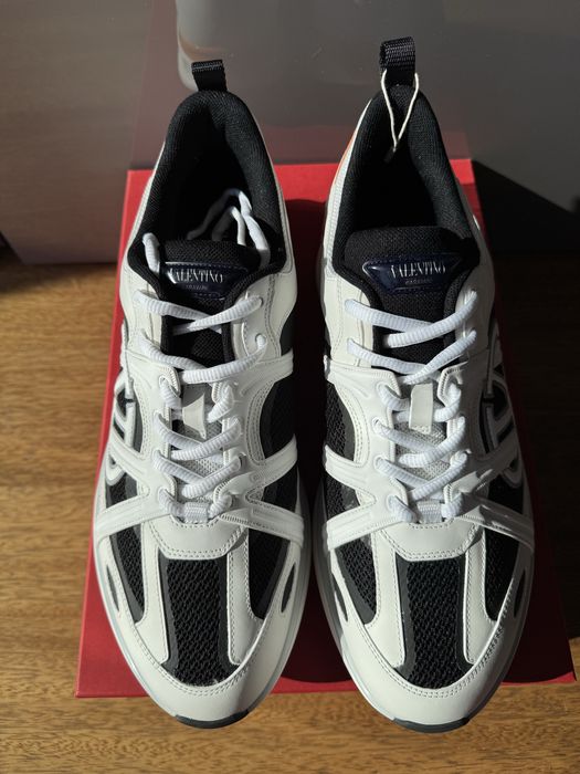 Нови Оригинални сникърси/маратонки VALENTINO GARAVANI 46IT 30,5см