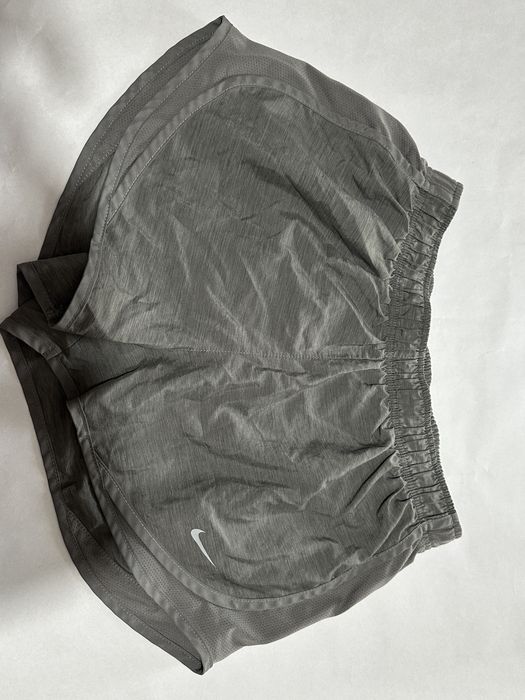 Pantaloni scurti