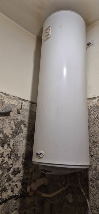 Продавам бойлер "Теси"