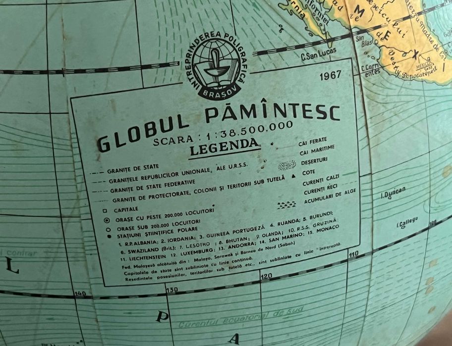 Glob pamantesc romanesc iluminat 1967 Brasov original functional
