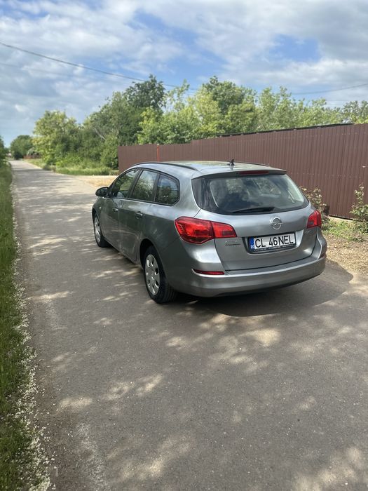 Opel astra j 2012