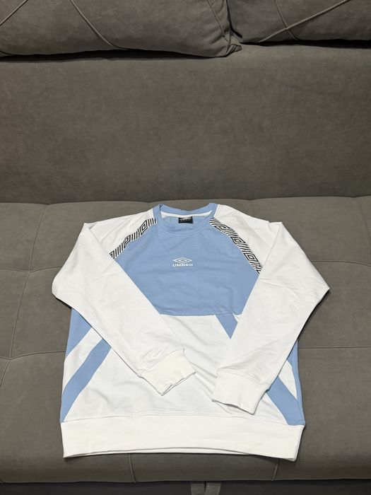 Свитшот UMBRO в наличий