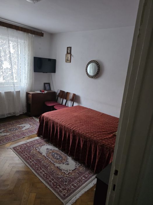 Vand apartament 2 camere Crang